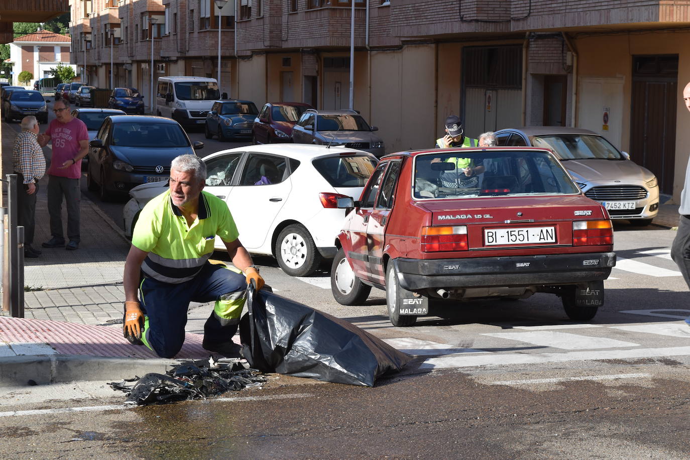 Aparatoso accidente de tráfico en Aguilar