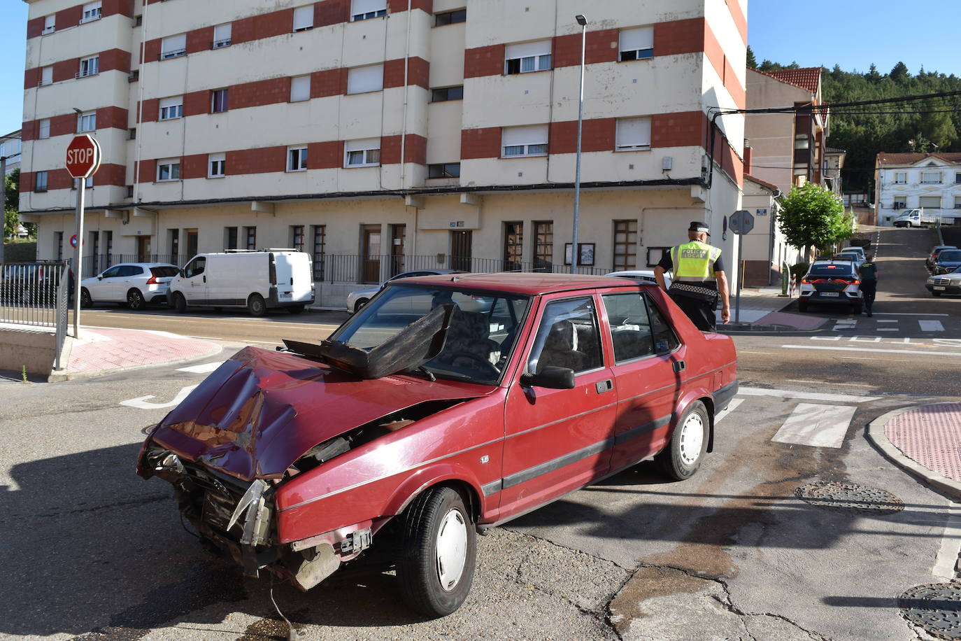 Aparatoso accidente de tráfico en Aguilar