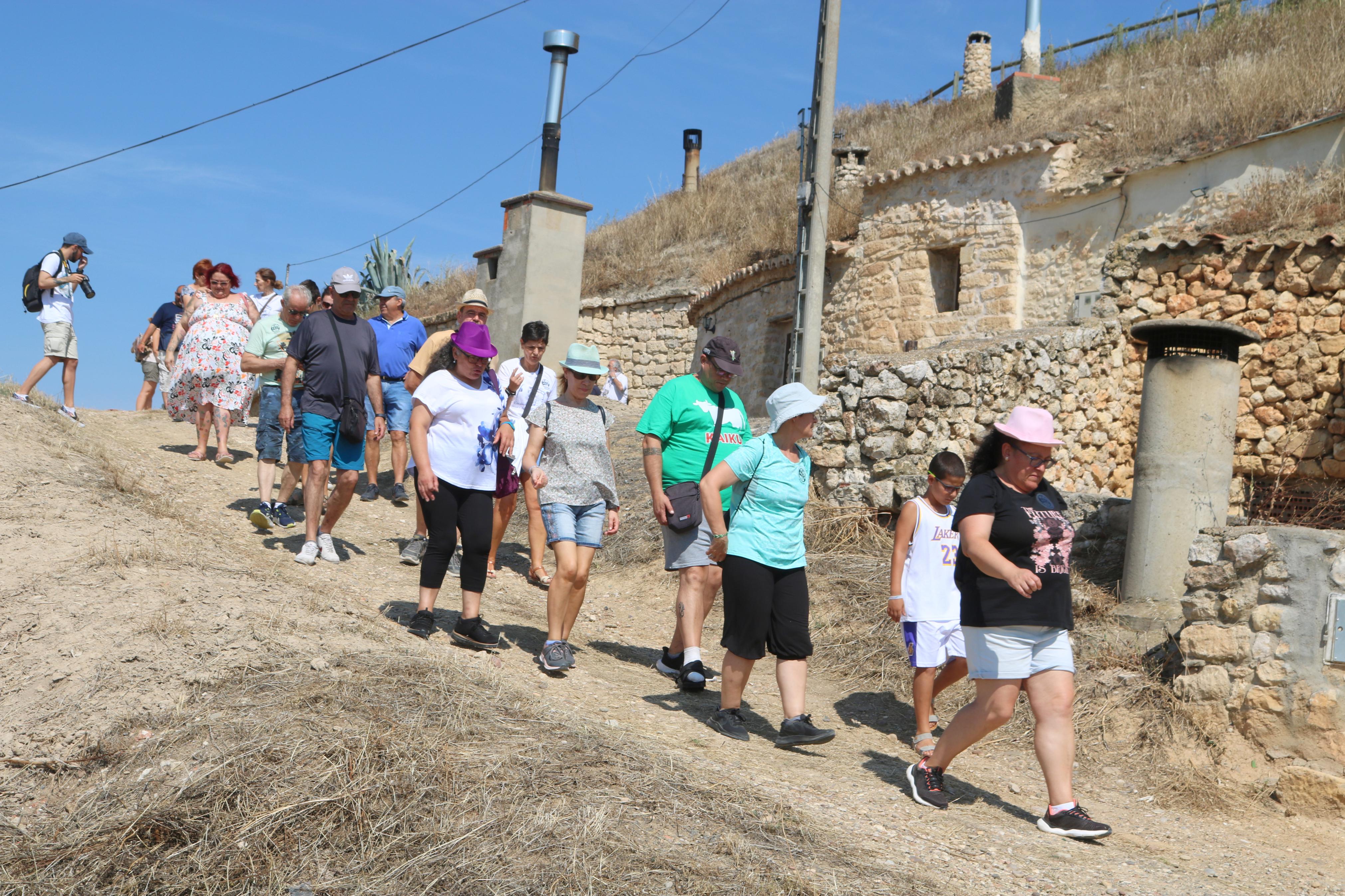 X Ruta Guiada por las Bodegas y Cuevas de Dueñas