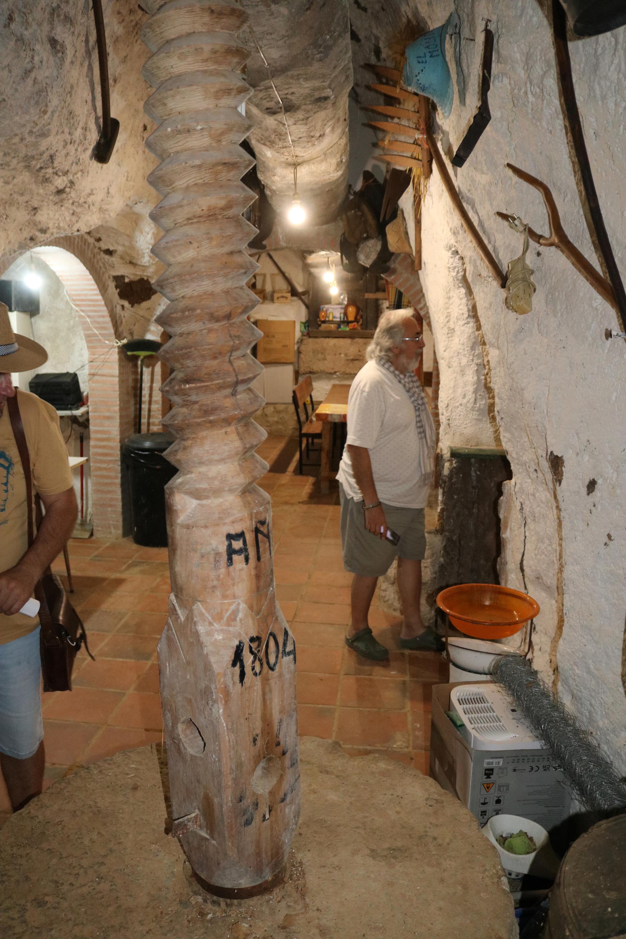 X Ruta Guiada por las Bodegas y Cuevas de Dueñas