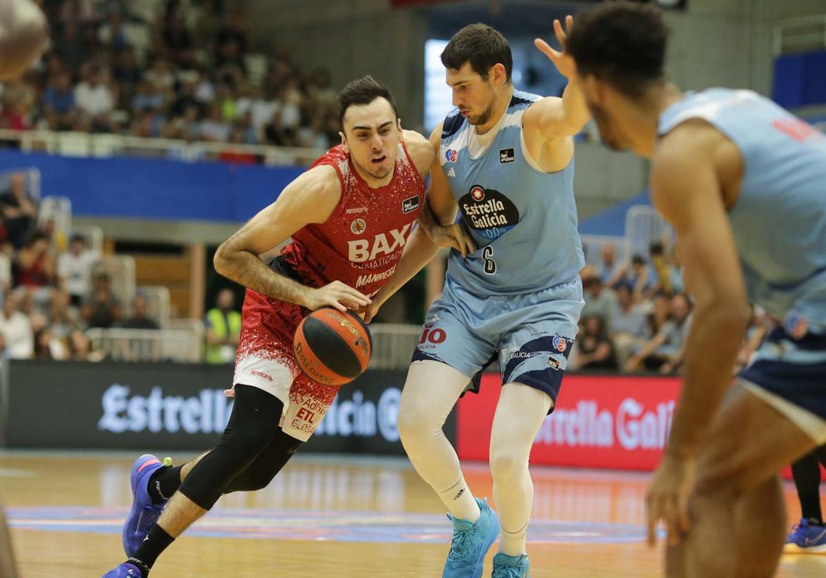 Juampi Vaulet en un partido de la pasada temporada ante el Breogán Lugo.