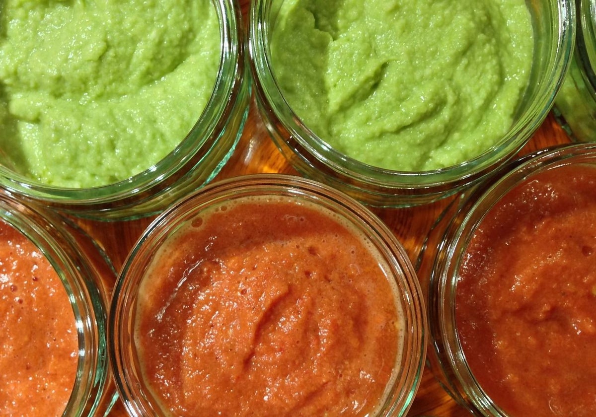 Salsas de tomate, queso y guacamole