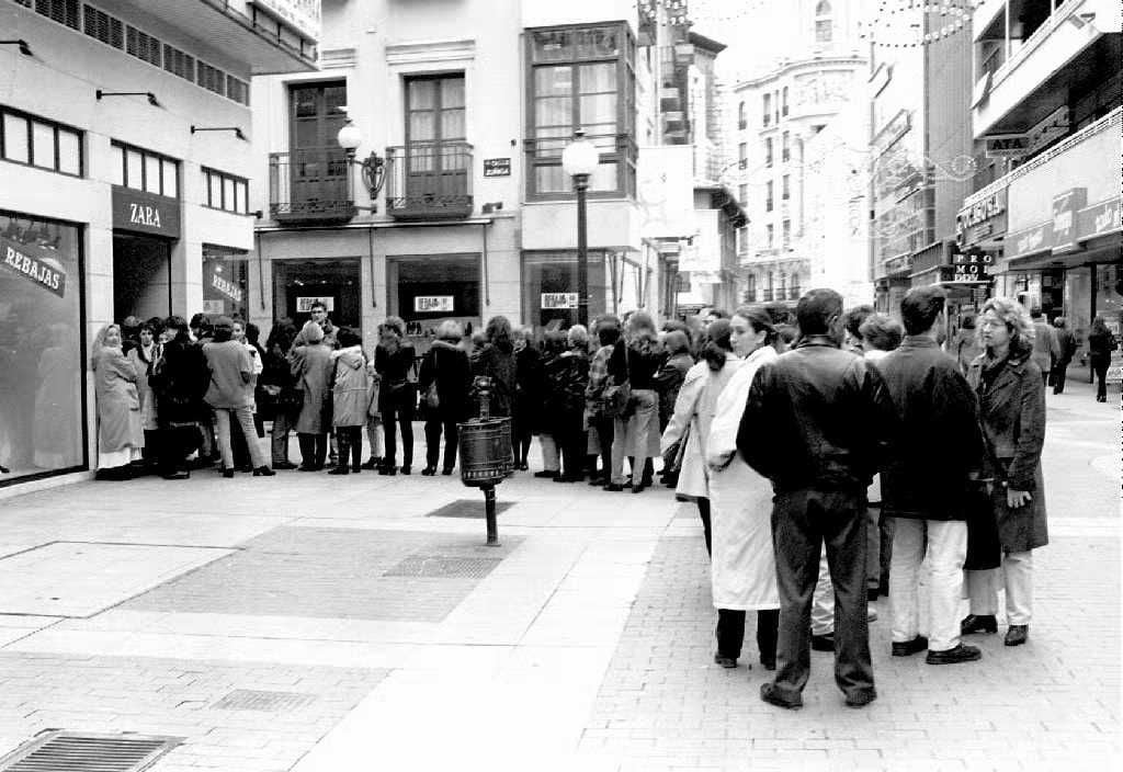 Zara cierra su histórica tienda de la calle Santiago 43 años después de su llegada a Valladolid