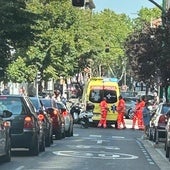 Aparatosa colisión sin heridos entre una ambulancia y un camión grúa