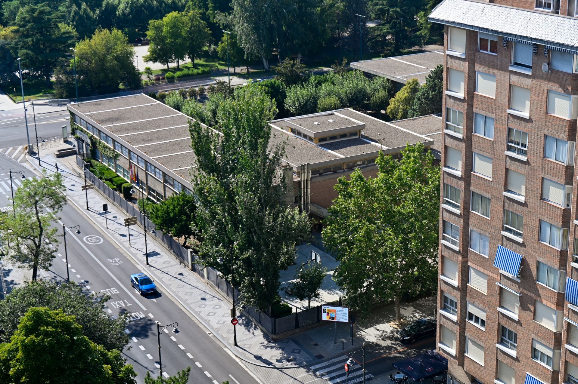 La plaza de Poniente de Valladolid, en imágenes