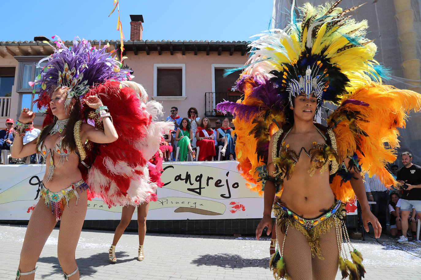 Herrera se tiñe de rojo con el LI Festival del Cangrejo