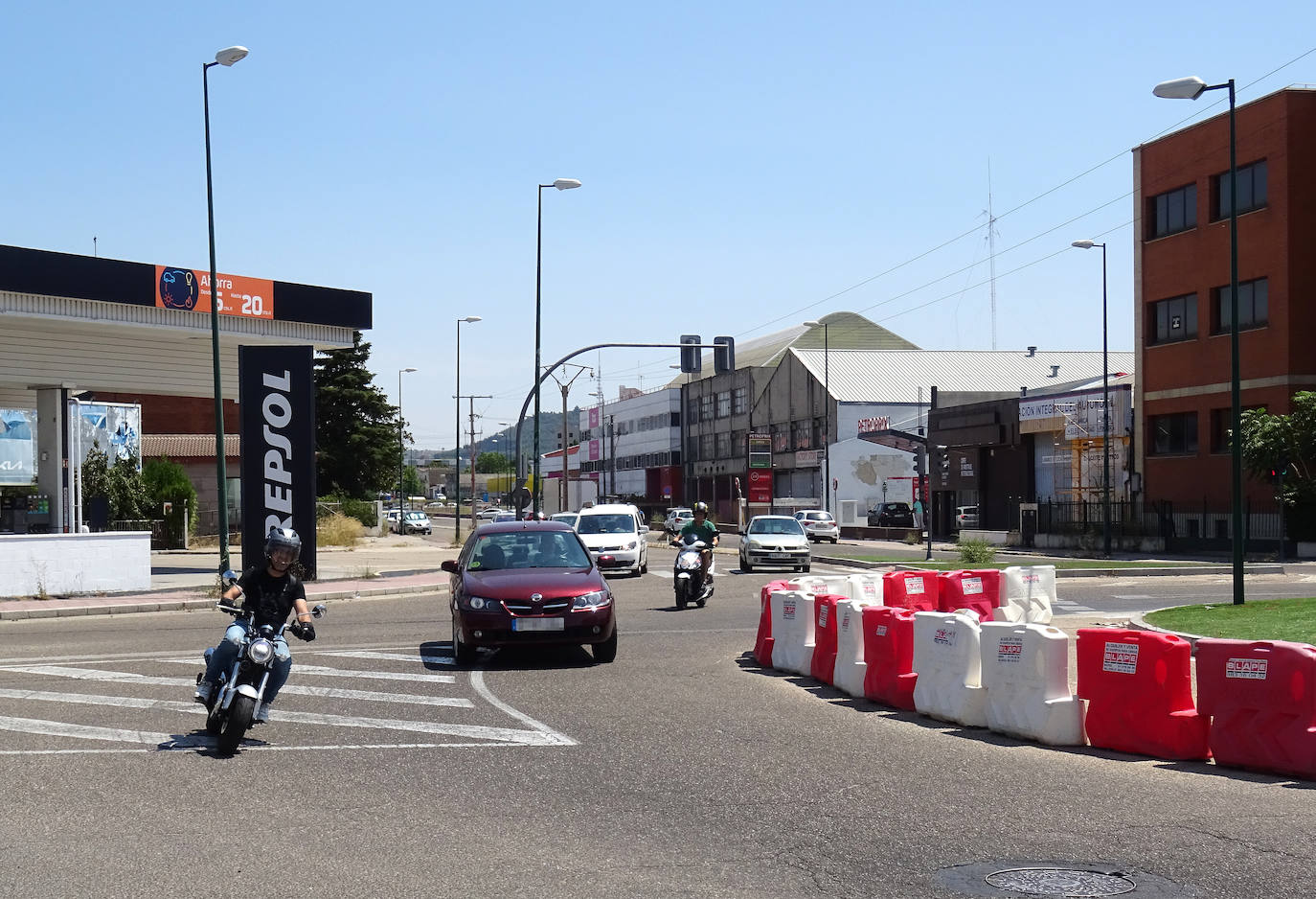 Obras paralizadas en el Polígono de Argales