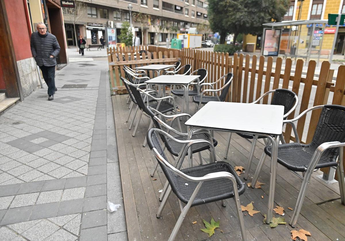 Terraza en la Plaza del Caño Argales