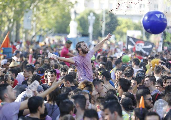 Desfile de peñas, el 2 de septiembre de 2016.