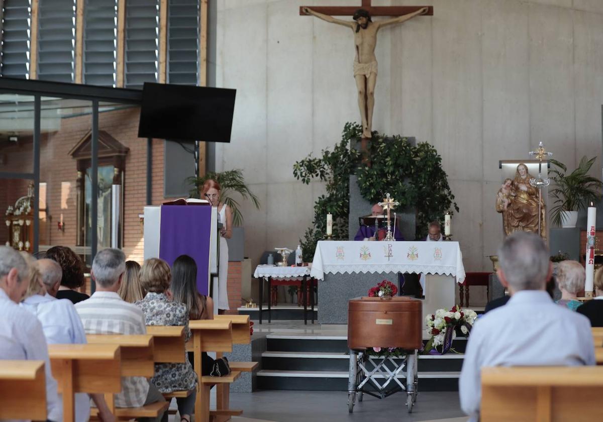 Funeral por Gabriel Villamil en la iglesia de Santa María de La Vega