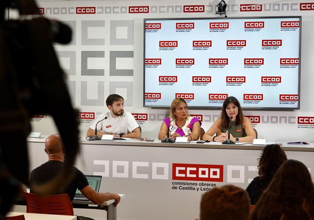 Represwentantes de CCOO informan, este martes, sobre la sentencia, ganada por el sindicato.