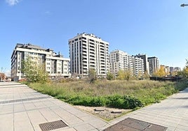 Calle Boston, en Ciudad de la Comunicación.