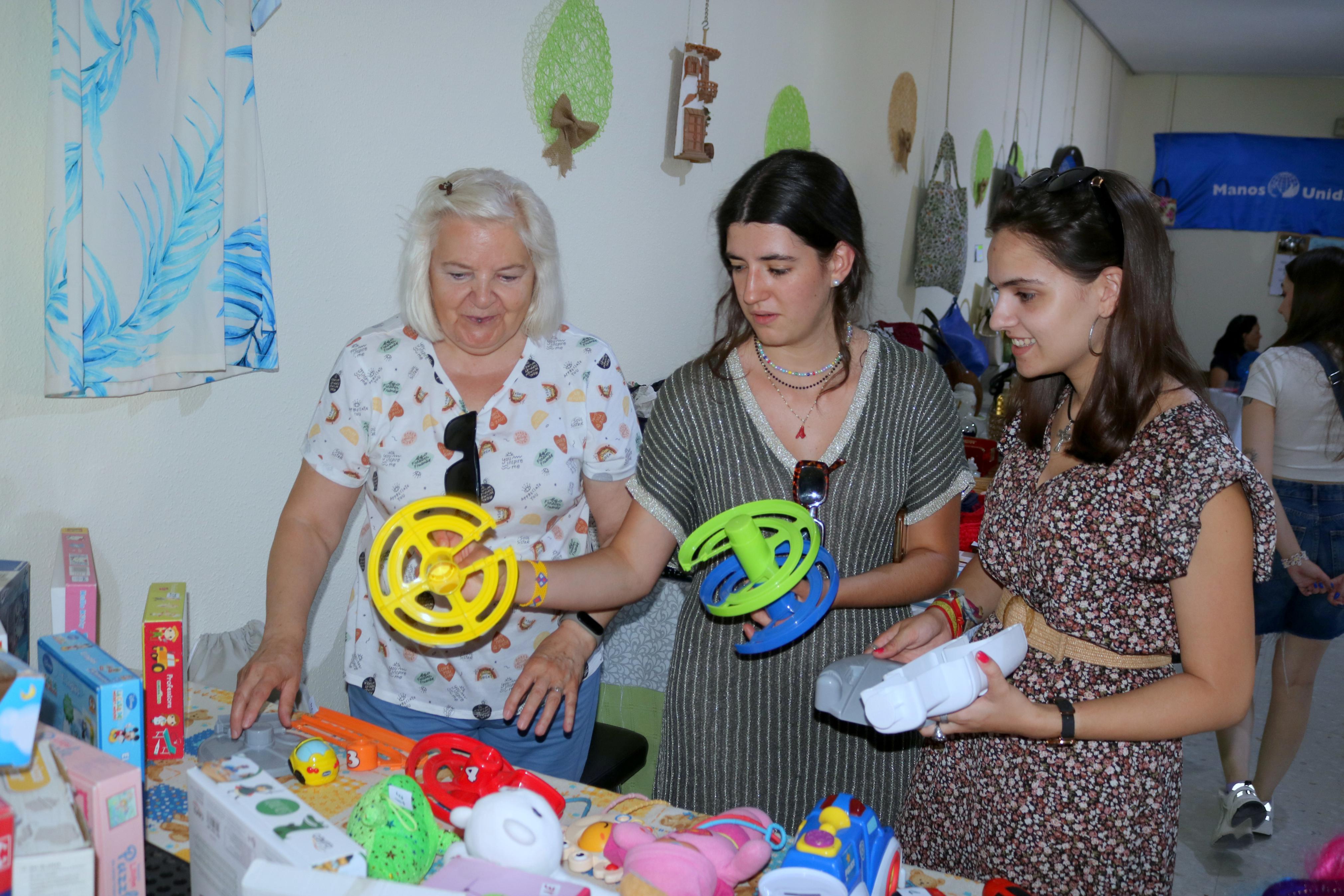 Mercadillo Solidario a favor de Manos Unidas en Palenzuela