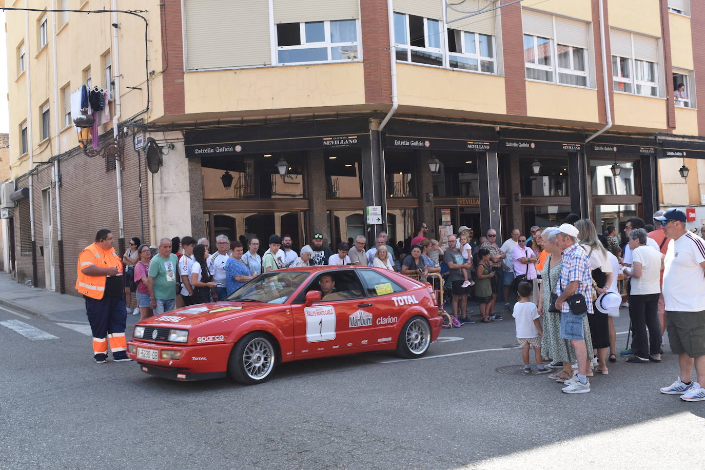 Los motores rugen en la Montaña Palentina con el Rallye de Coches Clásicos