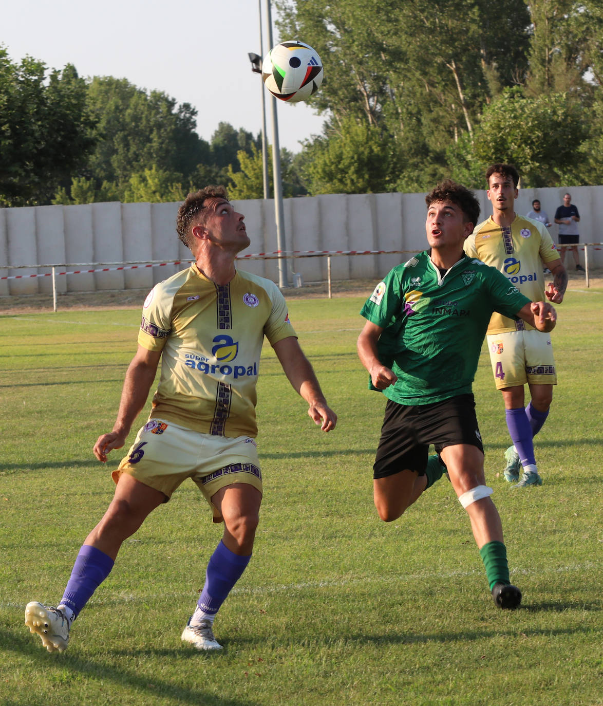 El Palencia Cristo se impone en los penaltis al Villamuriel en la Copa Diputación