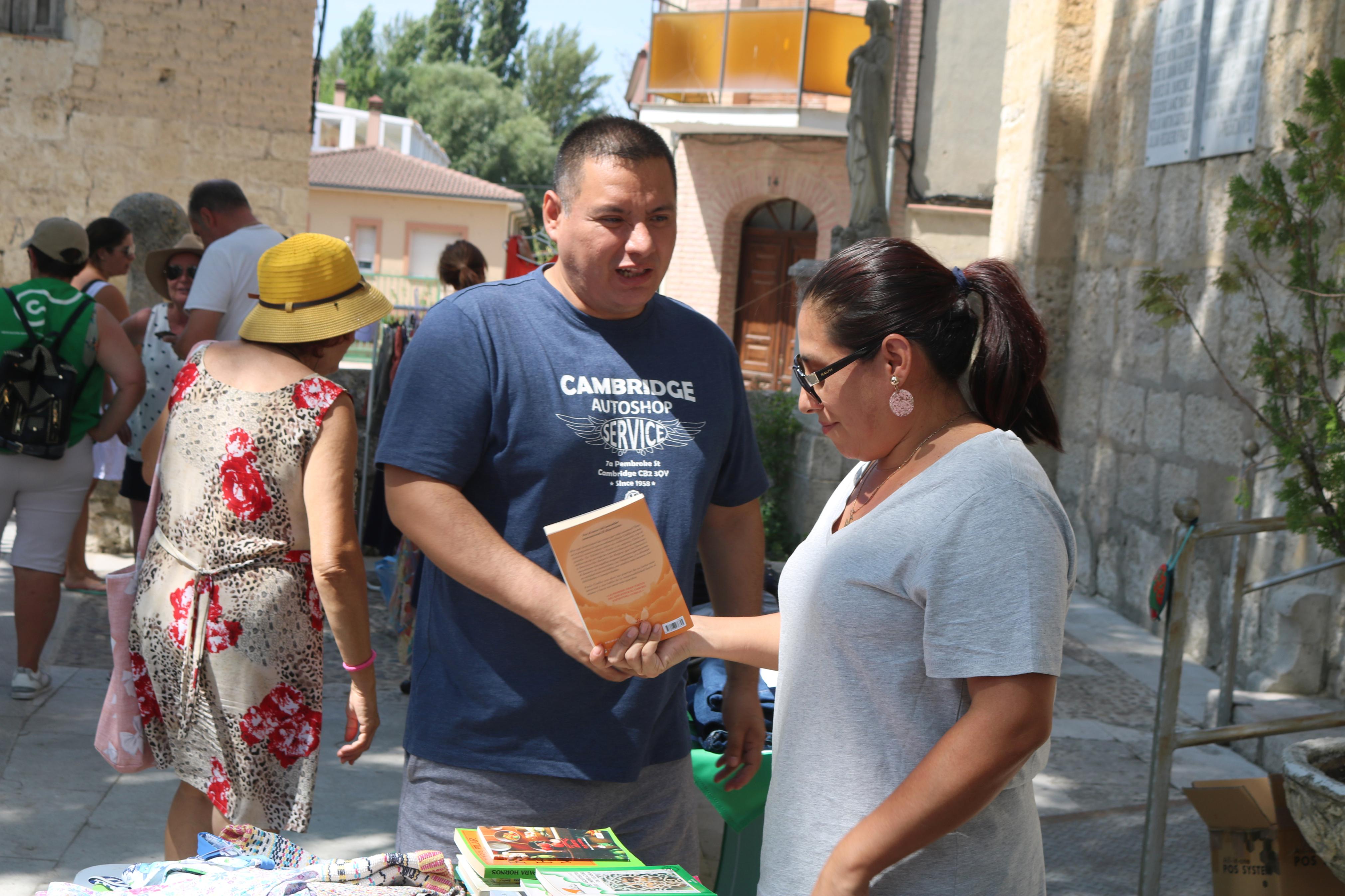 Mercado Solidario de Segunda Mano en Antigüedad