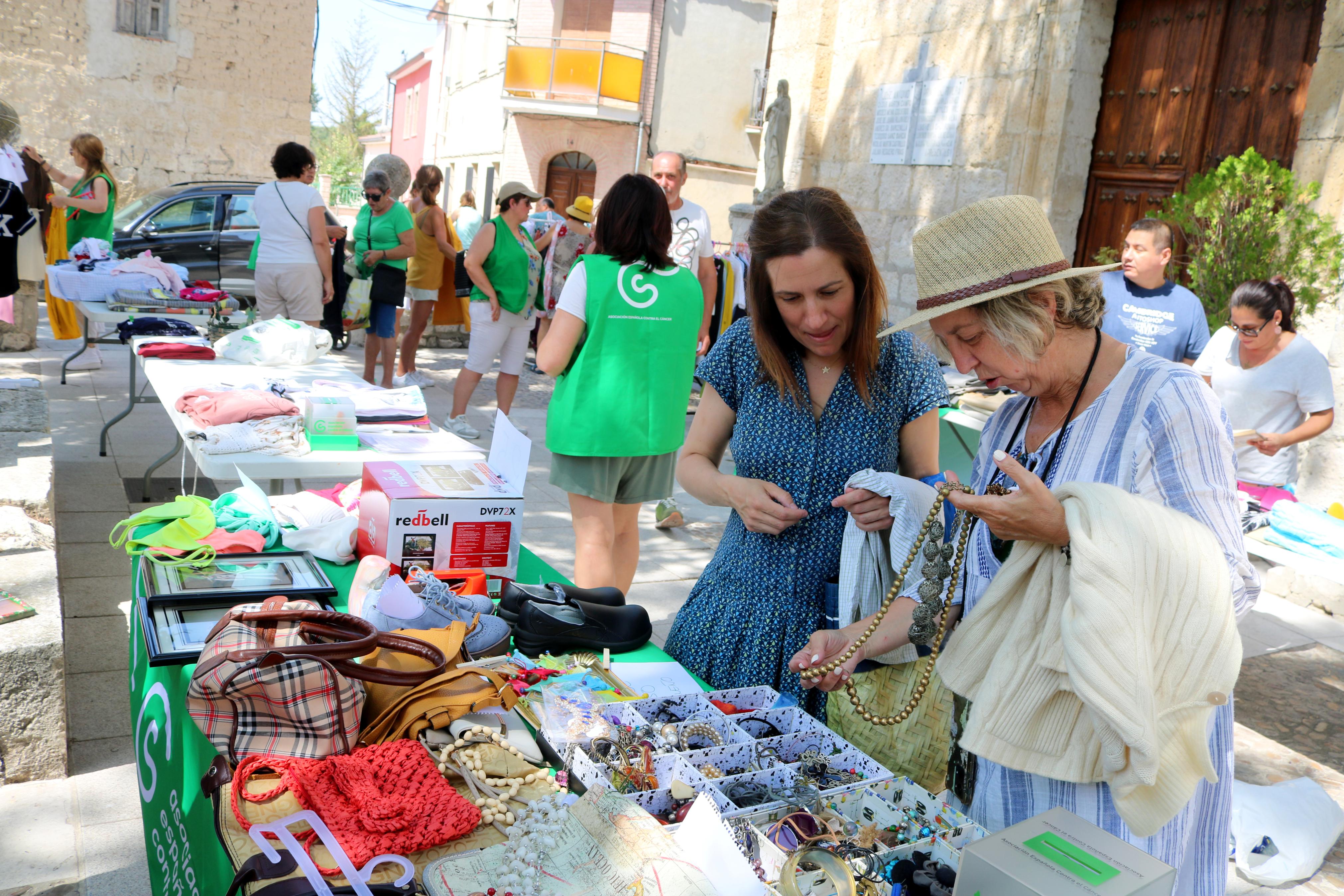 Mercado Solidario de Segunda Mano en Antigüedad