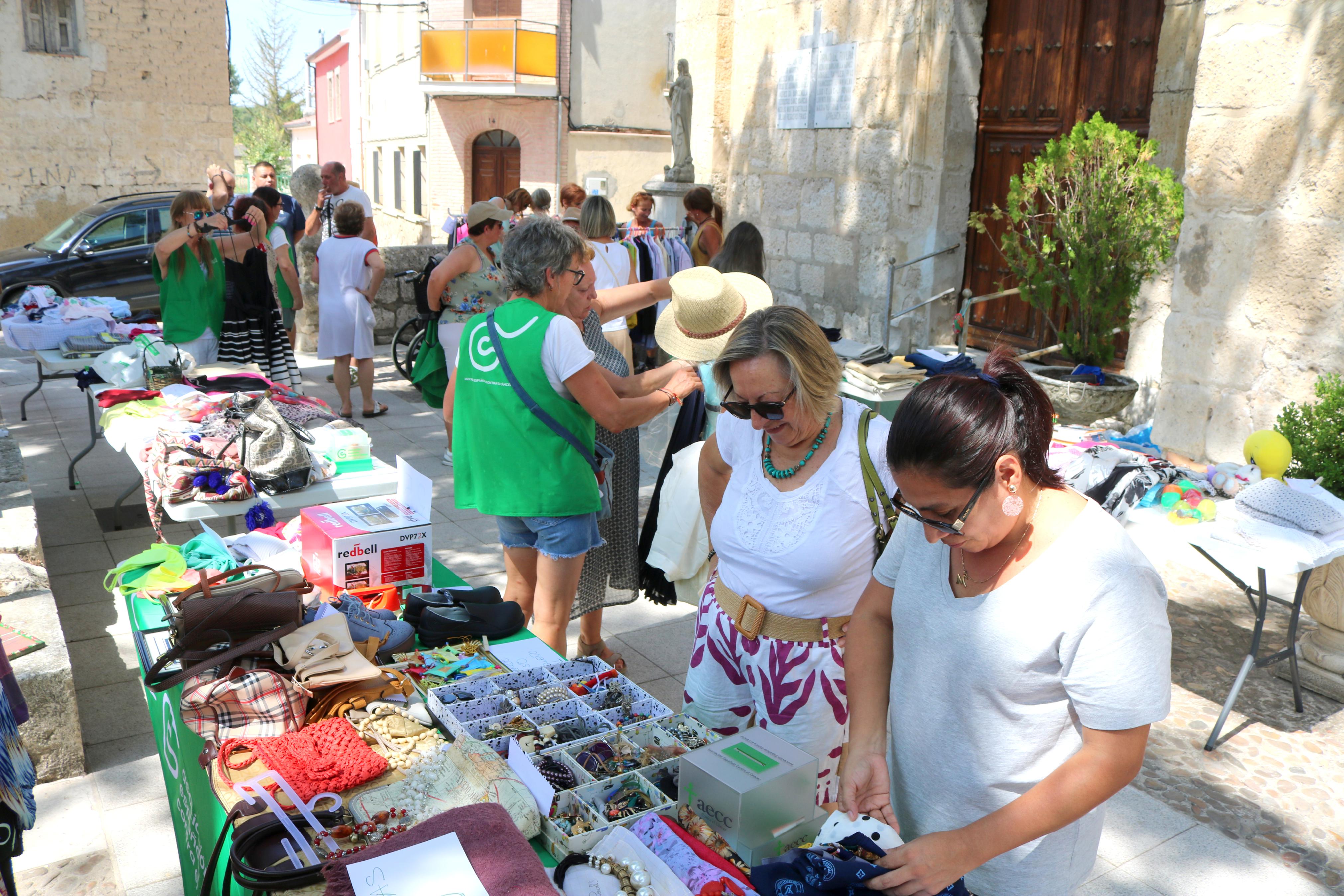 Mercado Solidario de Segunda Mano en Antigüedad