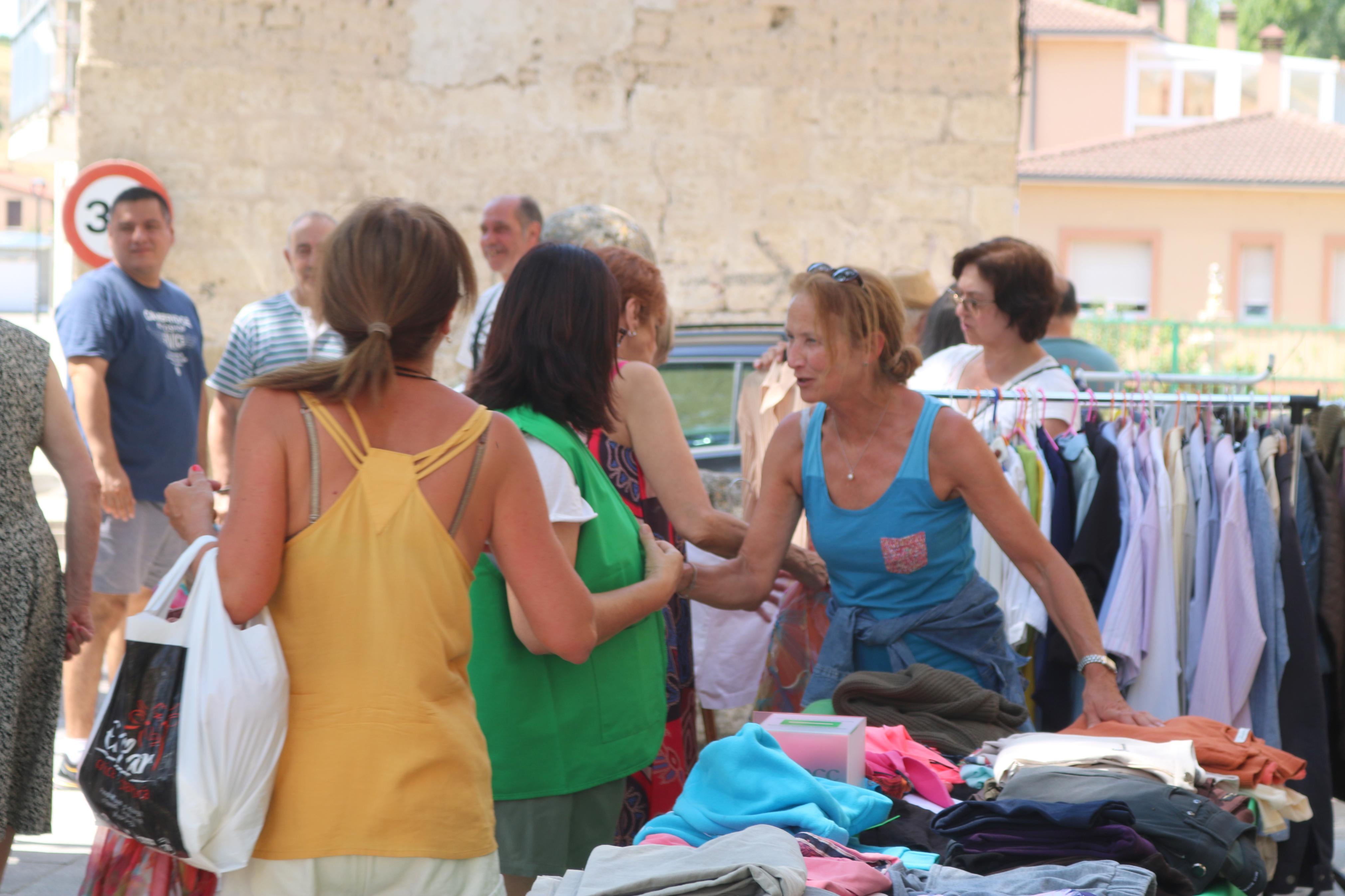 Mercado Solidario de Segunda Mano en Antigüedad