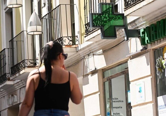 El termómetro de una farmacia marca 37 grados en Valladolid.