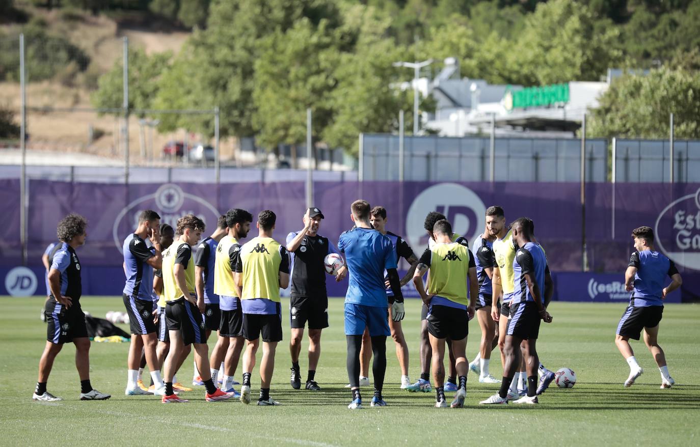 El entrenamiento a puerta abierta del Real Valladolid, en imágenes