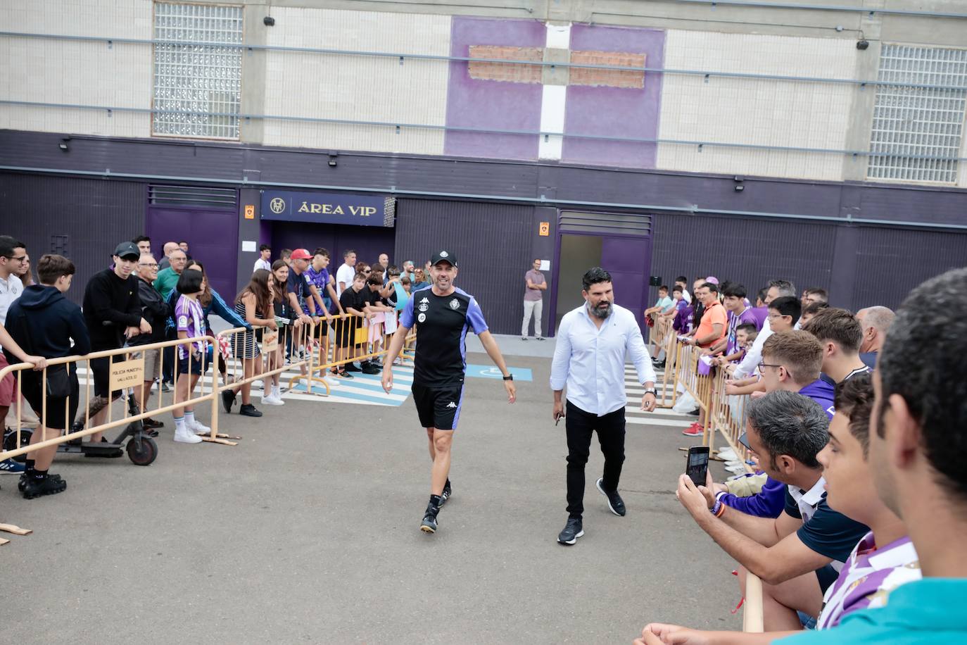 El entrenamiento a puerta abierta del Real Valladolid, en imágenes