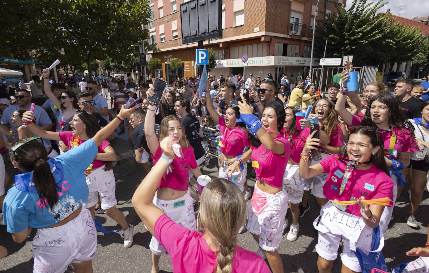 Búscate en las fotos del pregón y el chupinazo de las fiestas de Tudela de Duero