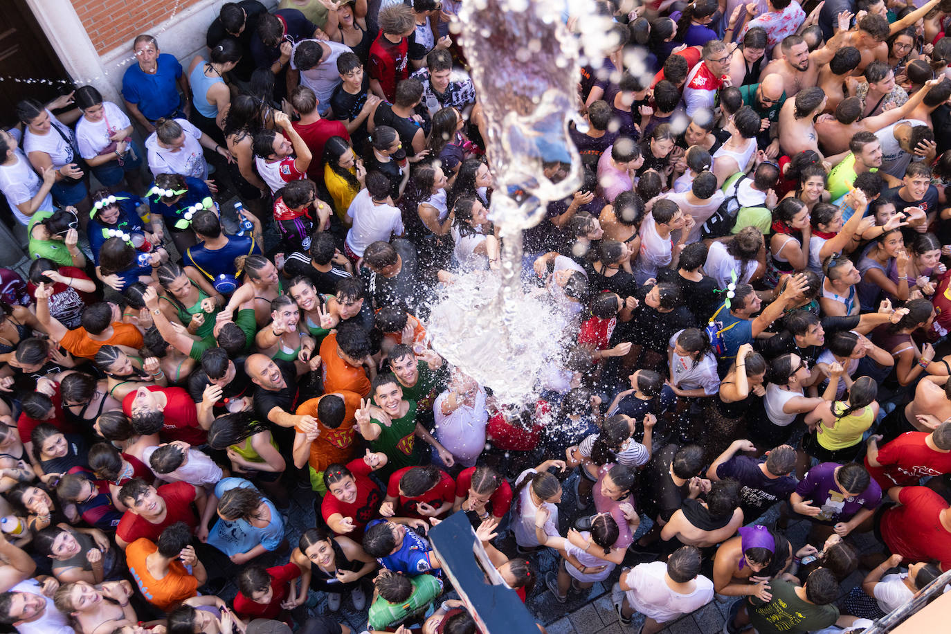 Todas las imágenes del multitudinario primer chúndara en las fiestas de Peñafiel 2024