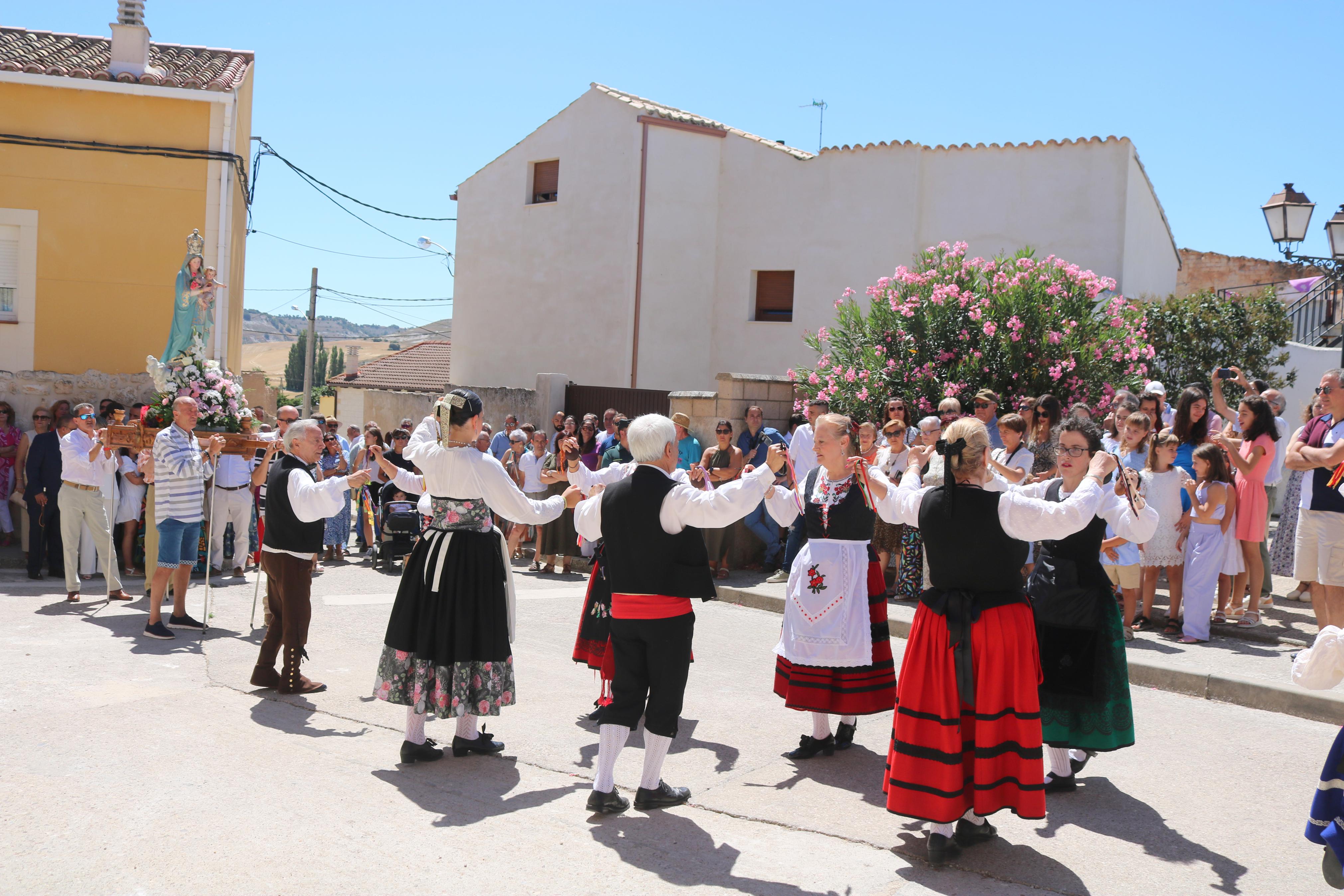 Fiestas de la Virgen de Mediavilla en Villaconancio