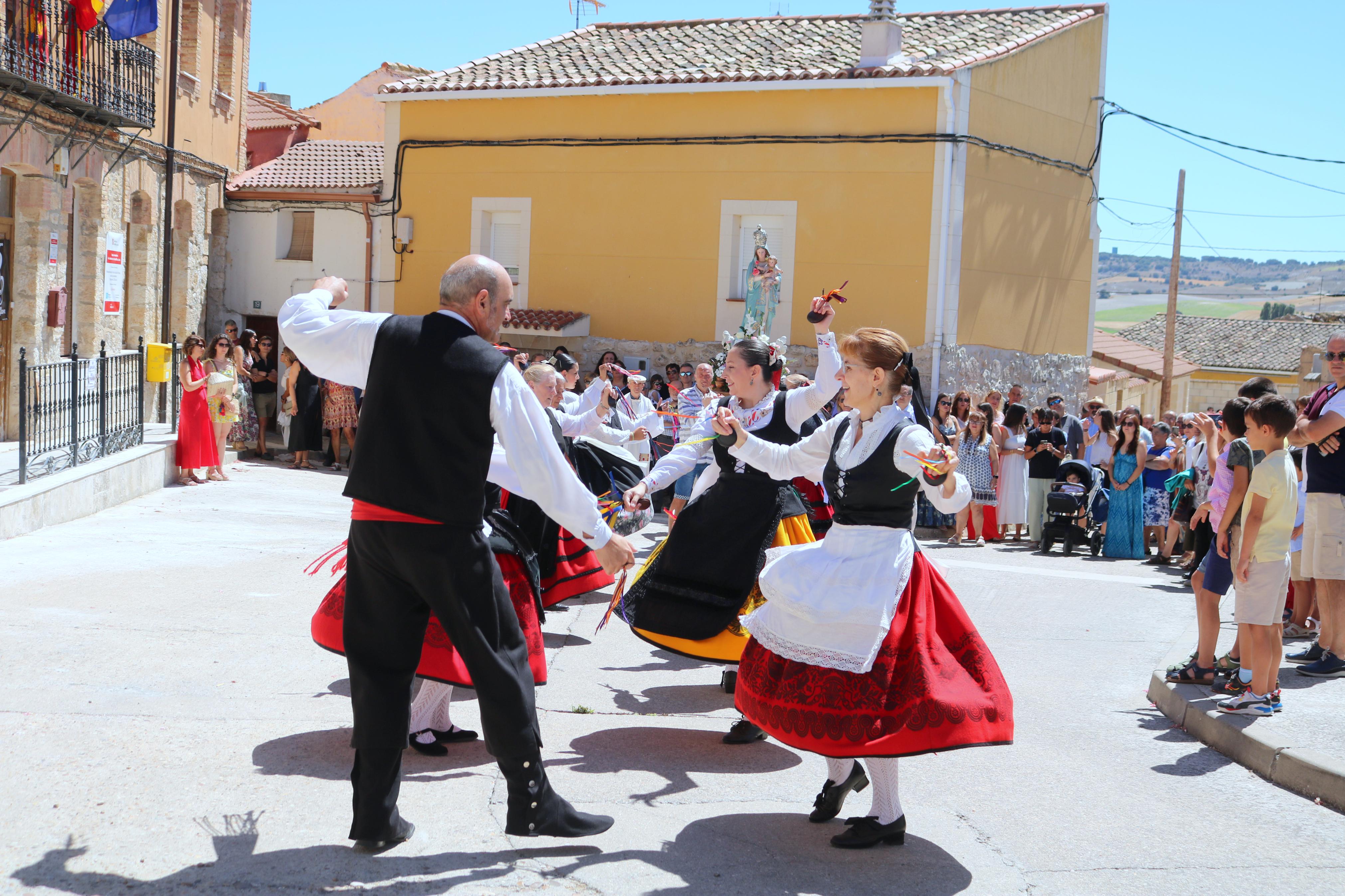 Fiestas de la Virgen de Mediavilla en Villaconancio