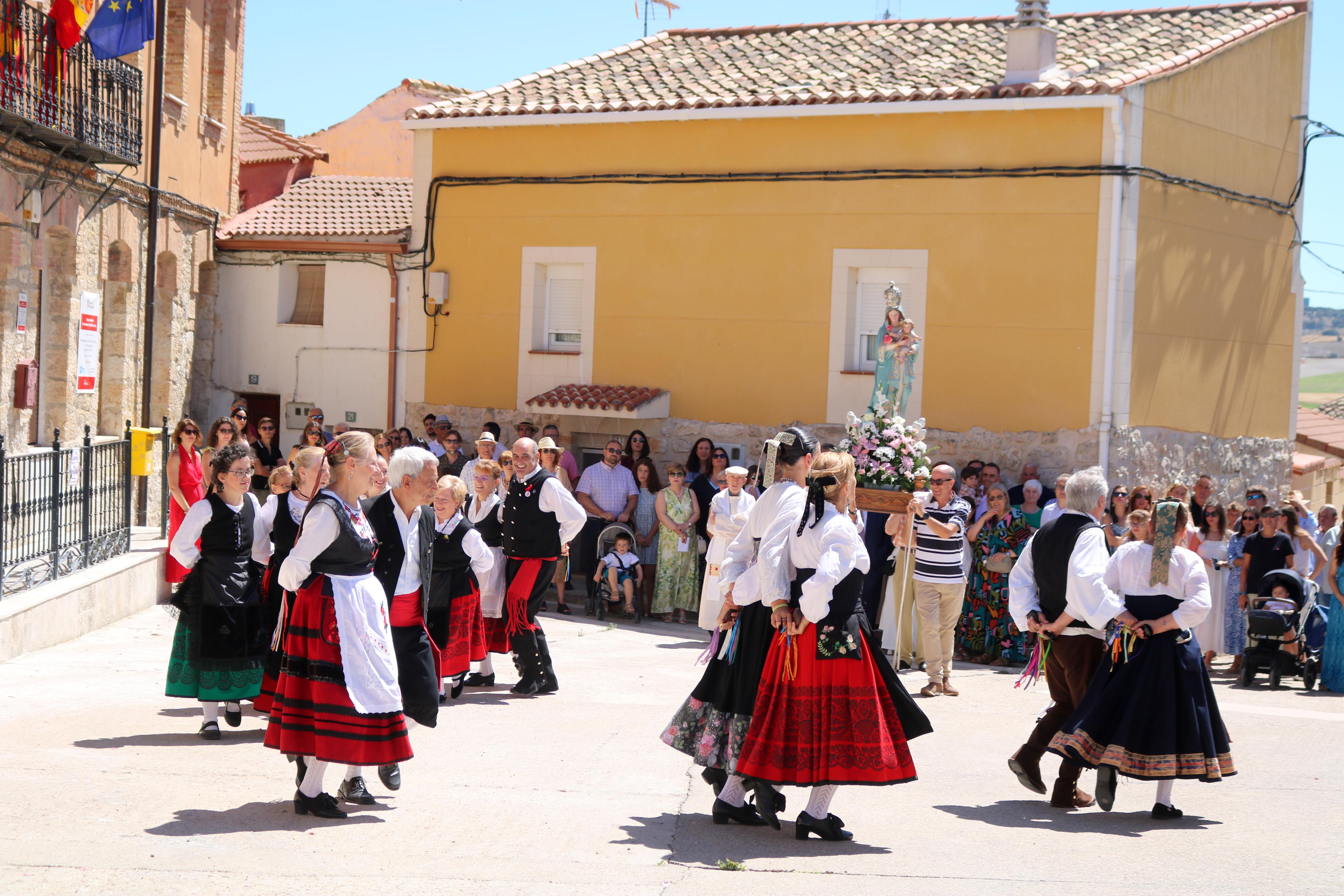 Fiestas de la Virgen de Mediavilla en Villaconancio