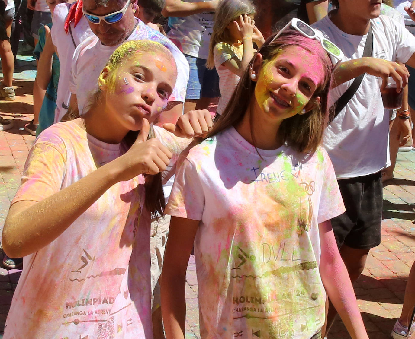 Fotografías del vermú &#039;holi&#039; de Cantalejo