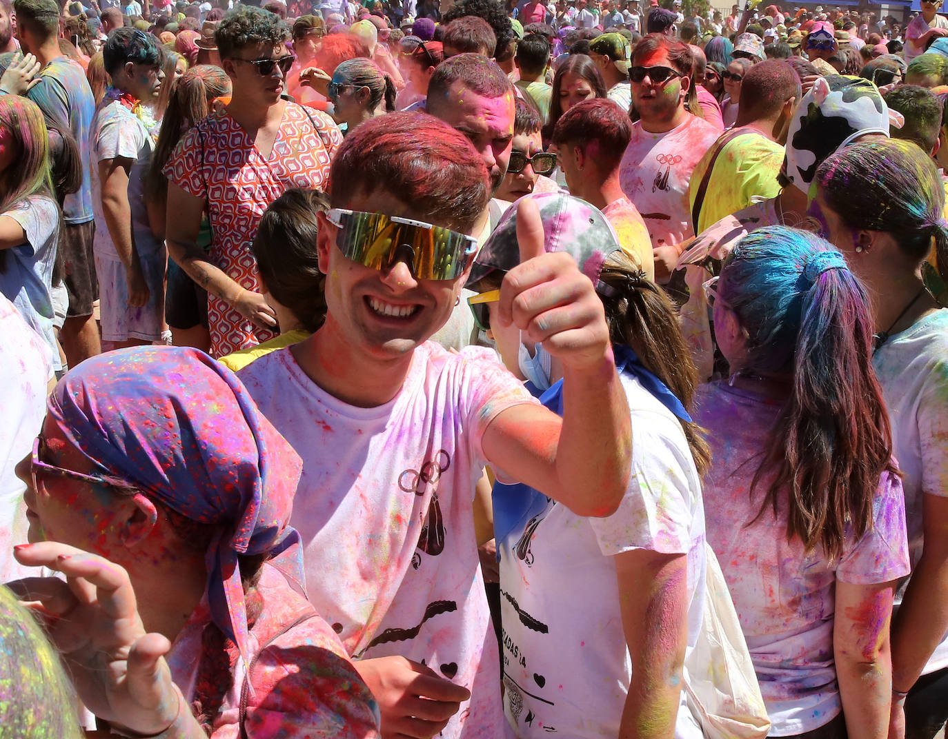 Fotografías del vermú &#039;holi&#039; de Cantalejo