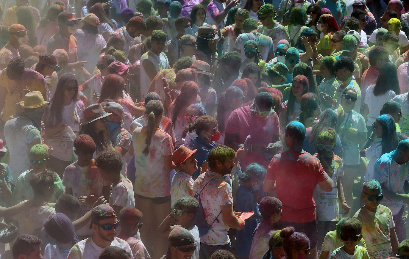 Fotografías del vermú &#039;holi&#039; de Cantalejo