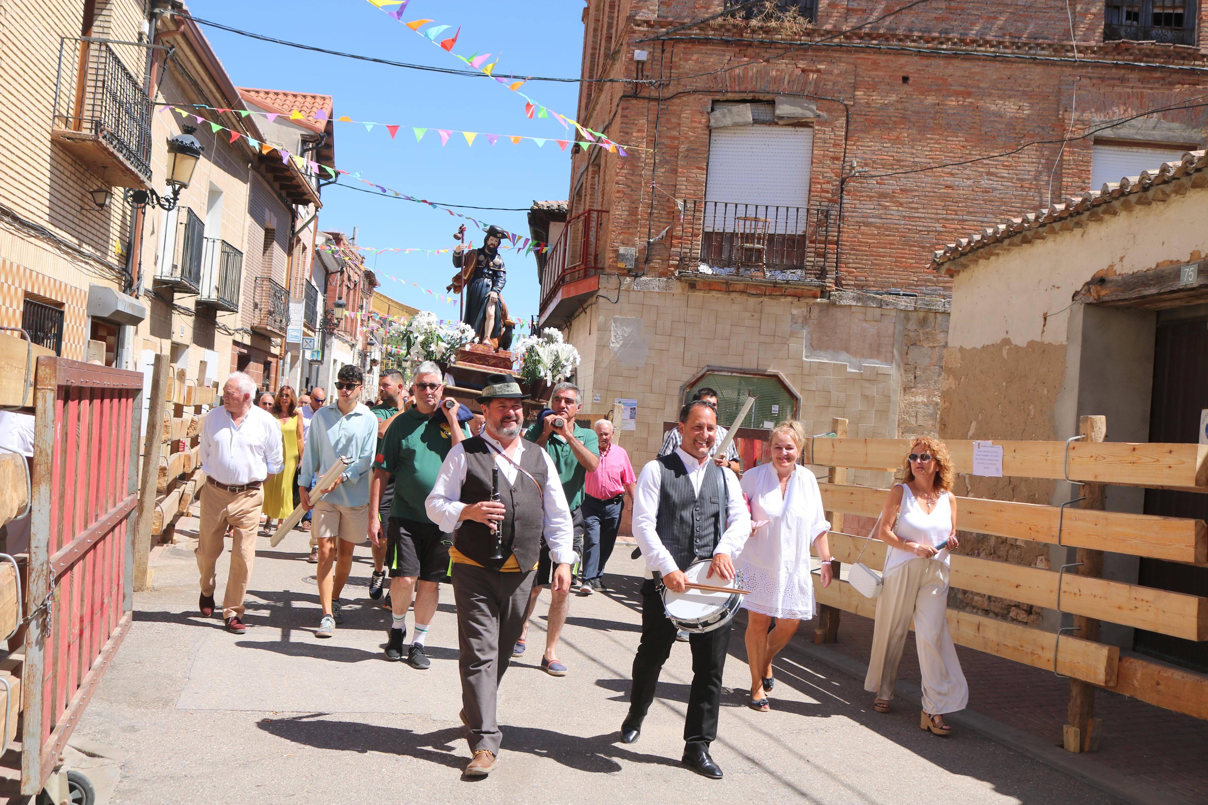 Procesión en honor a San Roque en Torquemada