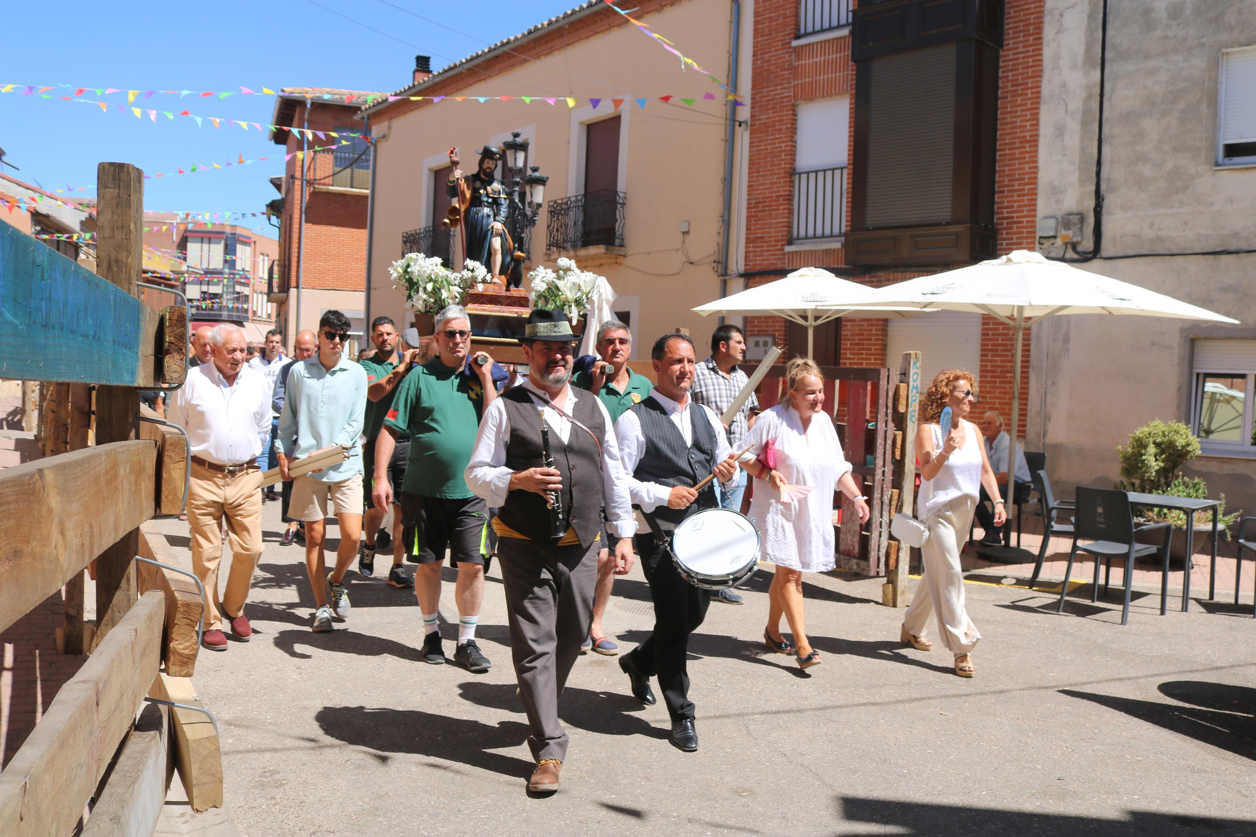 Procesión en honor a San Roque en Torquemada