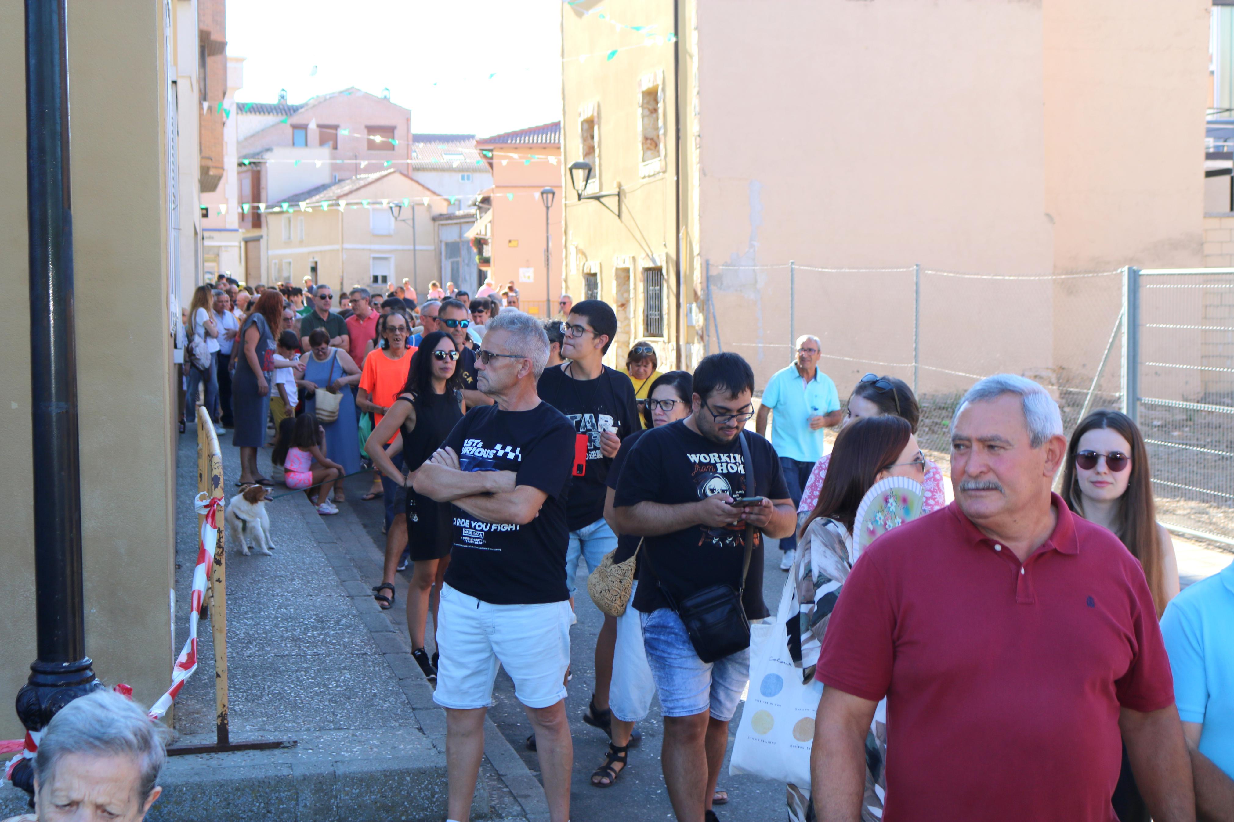 Villamuriel de Cerrato celebra San Roque con pan, queso y vino