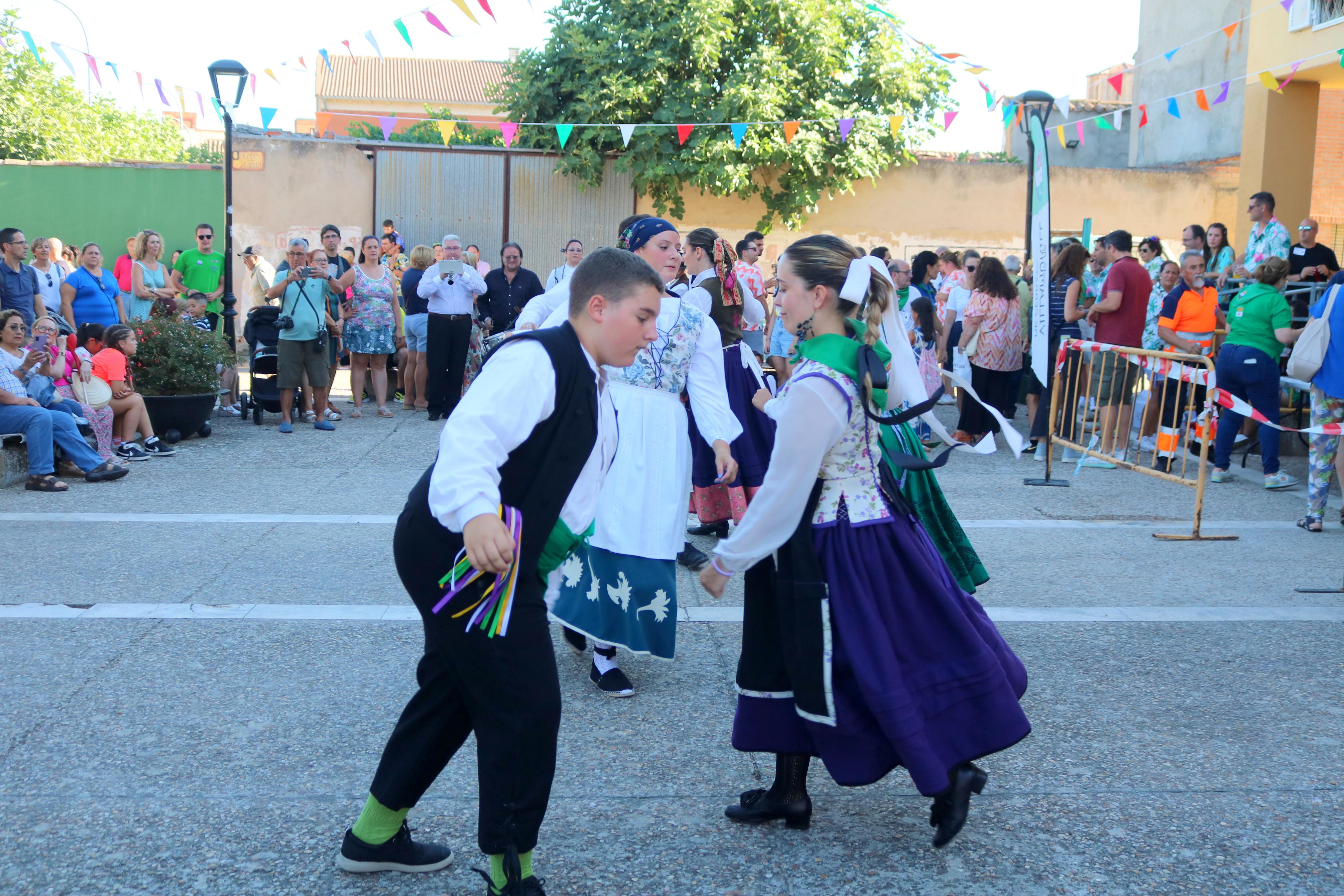 Villamuriel de Cerrato celebra San Roque con pan, queso y vino