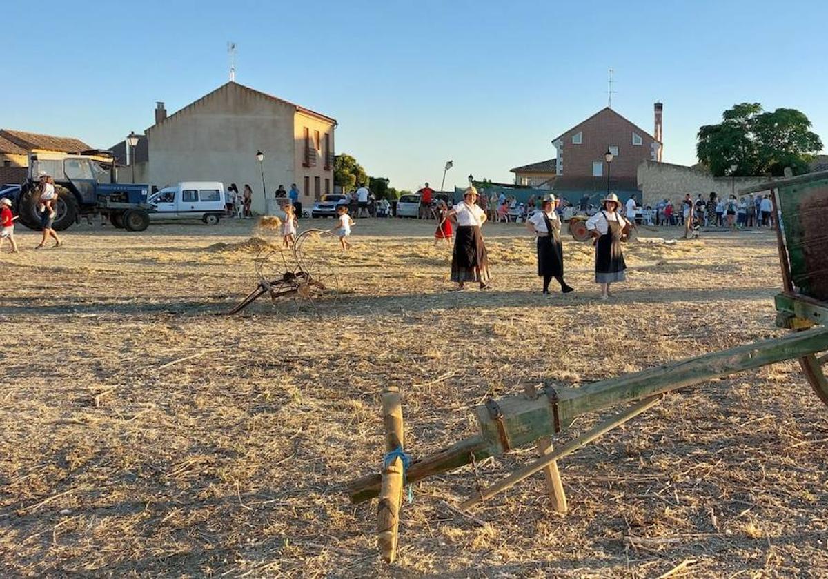 Las imágenes de la recreación de la trilla en Bolaños de Campos