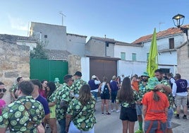 Las fiestas botijeras llenan de bullicio las calles de Dueñas