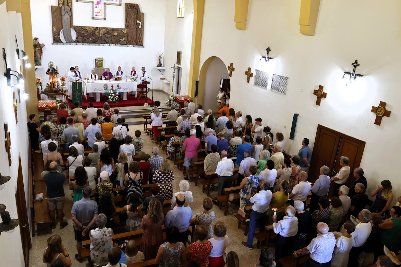 Una calle para el sacerdote que creó una parroquia virtual