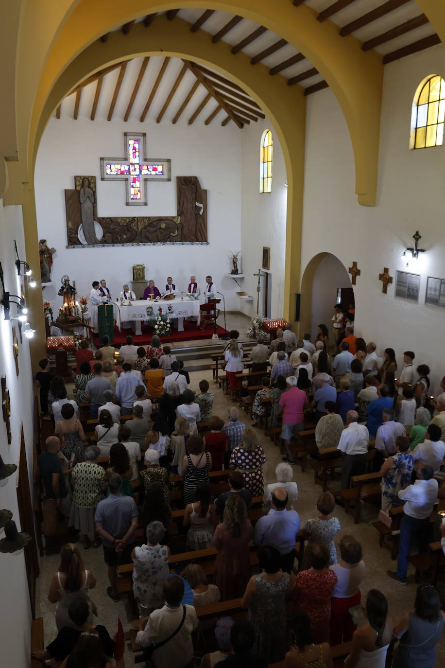 Una calle para el sacerdote que creó una parroquia virtual
