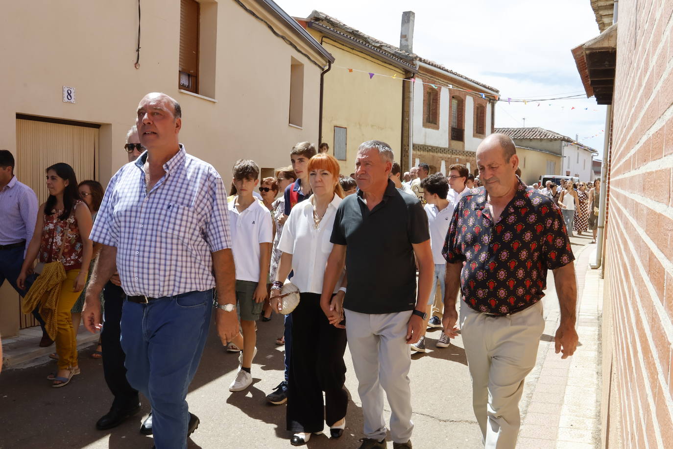 Una calle para el sacerdote que creó una parroquia virtual