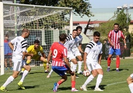 Encuentro amistoso de la Gimnástica Segoviana ante el Atlético de Madrid B