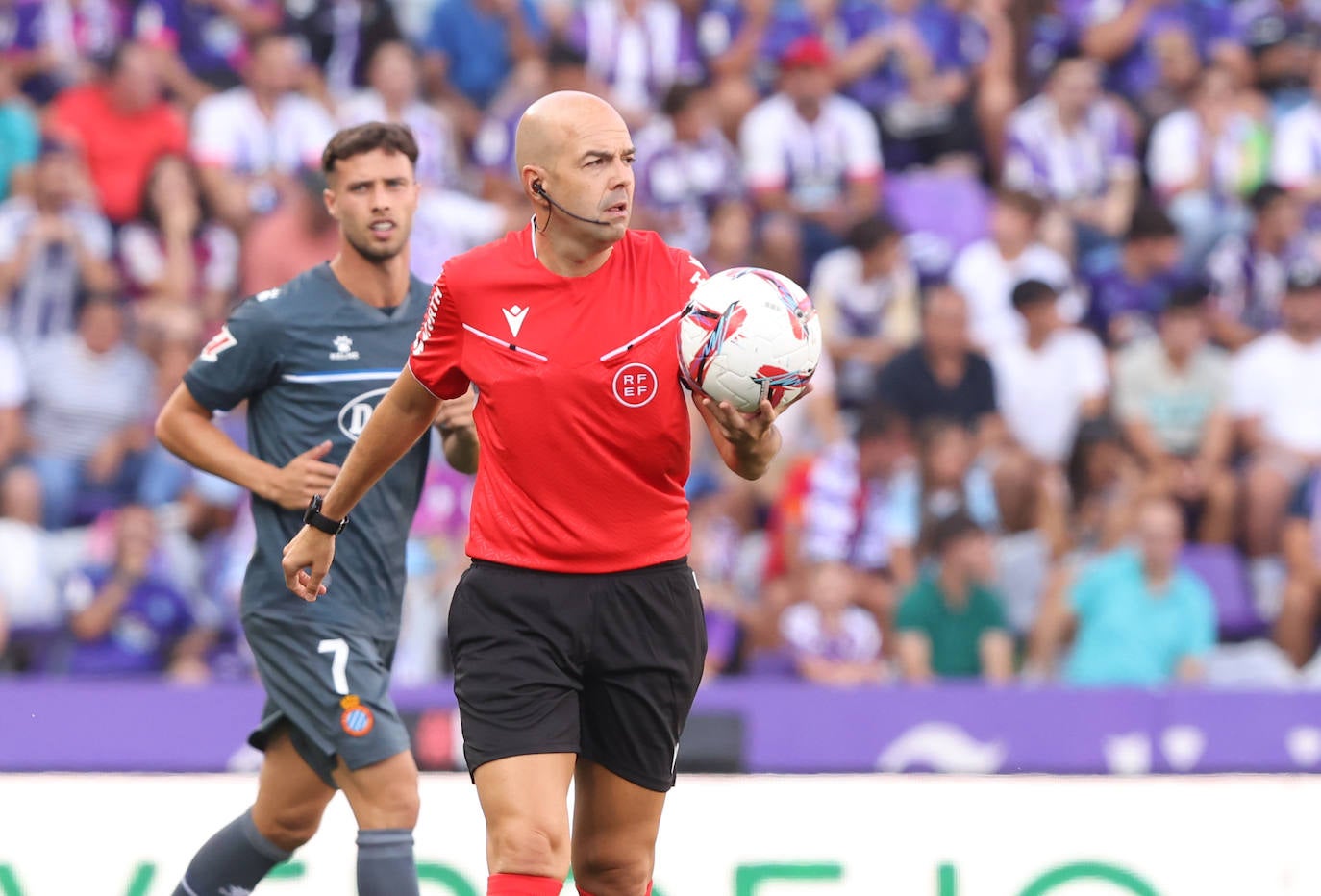 La victoria del Real Valladolid en su regreso a Primera, en imágenes