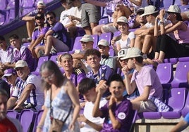 Búscate en la grada del estadio José Zorrilla (1/4)