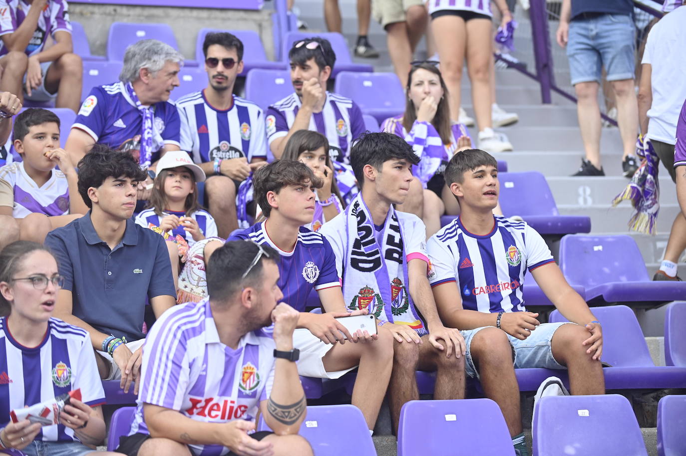 Búscate en la grada del estadio José Zorrilla (3/4)