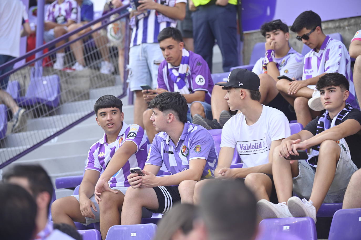 Búscate en la grada del estadio José Zorrilla (3/4)