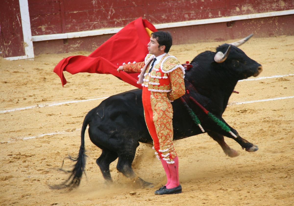 Javier Herrero, en la plaza de toros de Cuéllar.