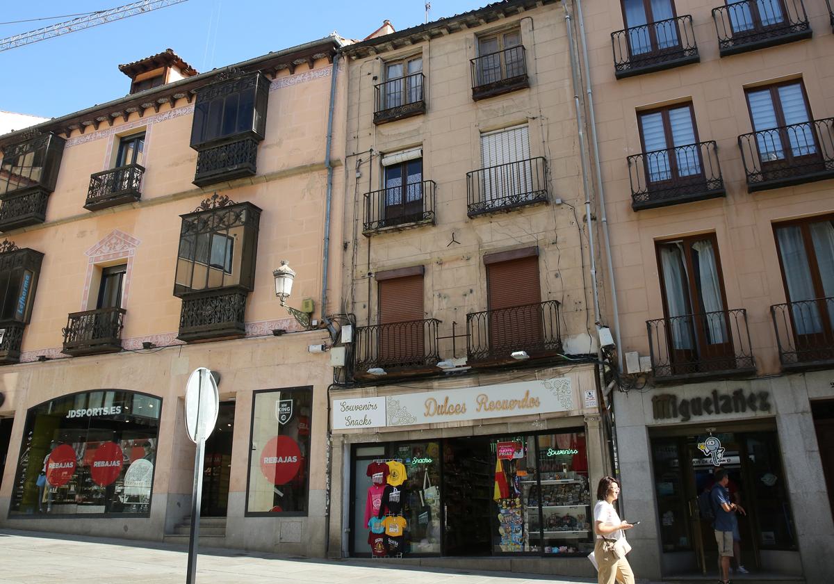 Comercios en la Calle Real.